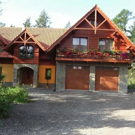 Проживание в семье Villa Veronika *